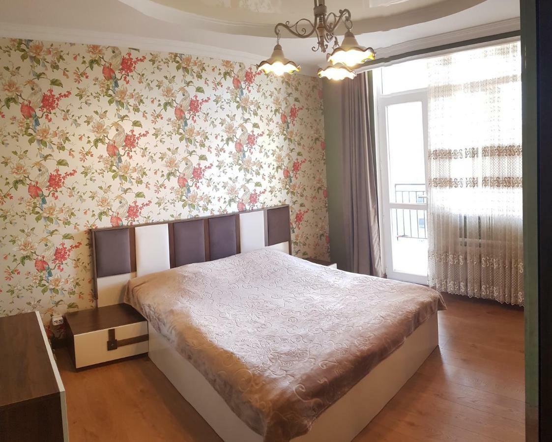 Sunrise Apartment Batumi Eksteriør bilde