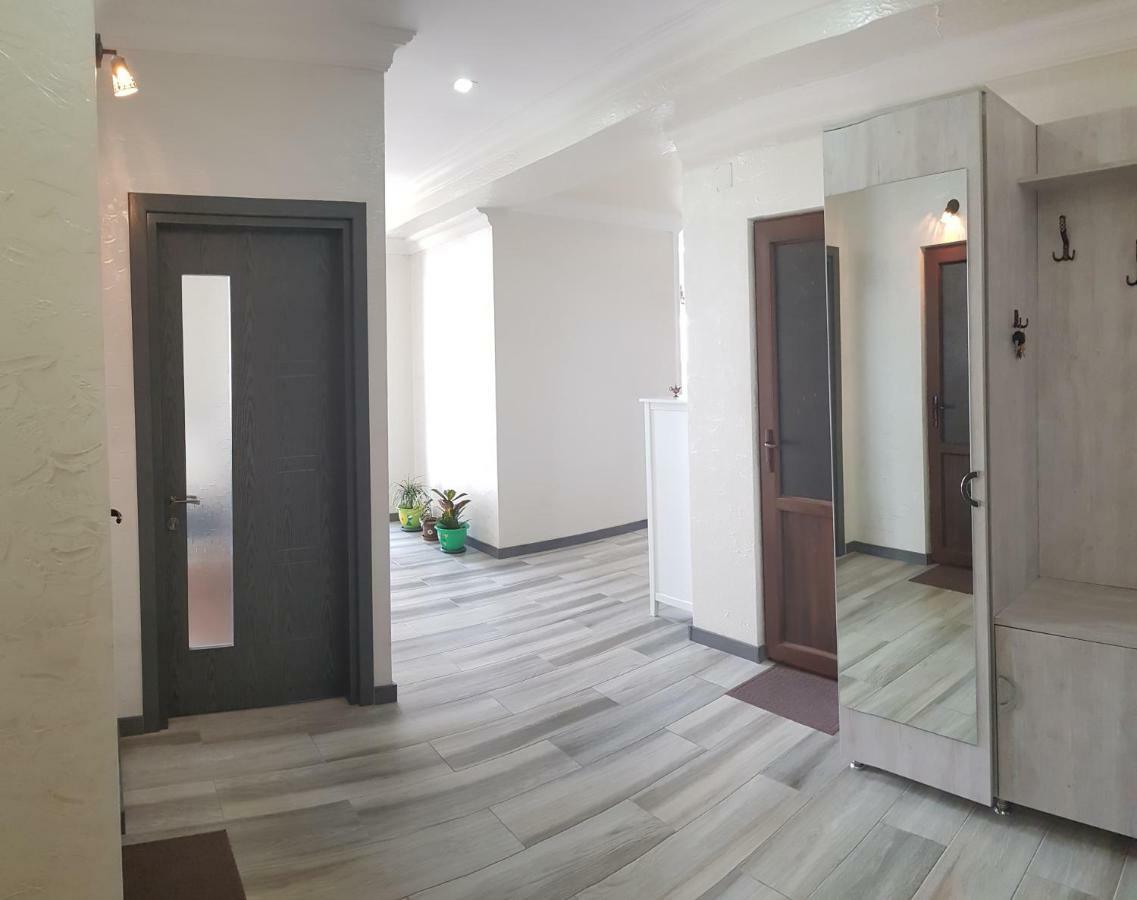 Sunrise Apartment Batumi Eksteriør bilde
